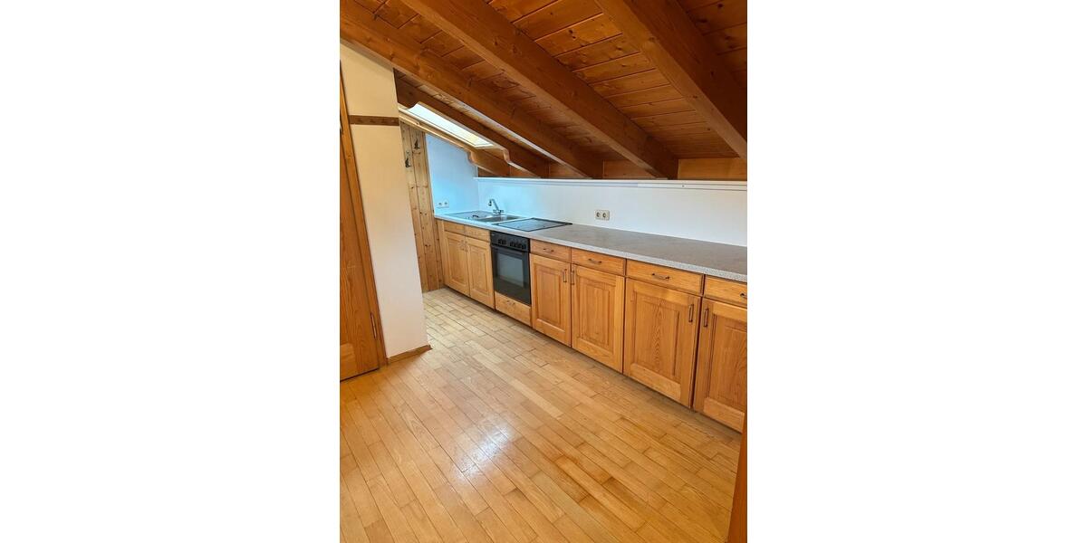 Dachgeschoßwohnung Hausham - 1 Zimmer, 30 m&sup2;, 490&euro; | Angebot:26294833