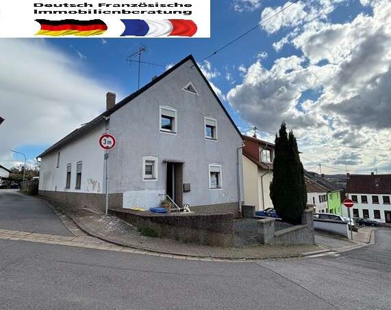 Haus zum Kaufen in Beckingen Saarfels 115.000 € 270 m²