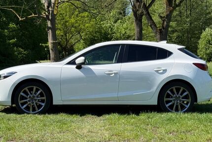 Mazda 3 103.000 km 12.500 &euro; Rahden 32369