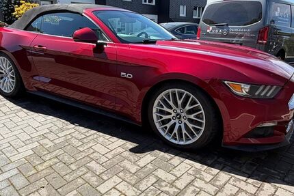 Ford Mustang 65.000 km 32.490 &euro; remscheid 42857