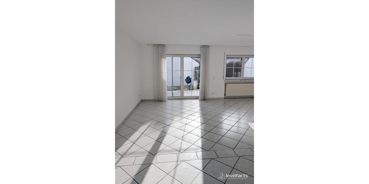 Doppelhaushälfte Baar-Ebenhausen Ebenhausen - 4.5 Zimmer, 135 m&sup2;, 1.755&euro; | Angebot:25380739