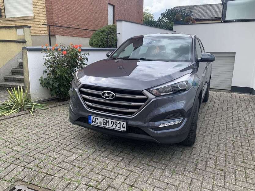 Hyundai TUCSON 151.000 km 11.000 € Alsdorf 52477