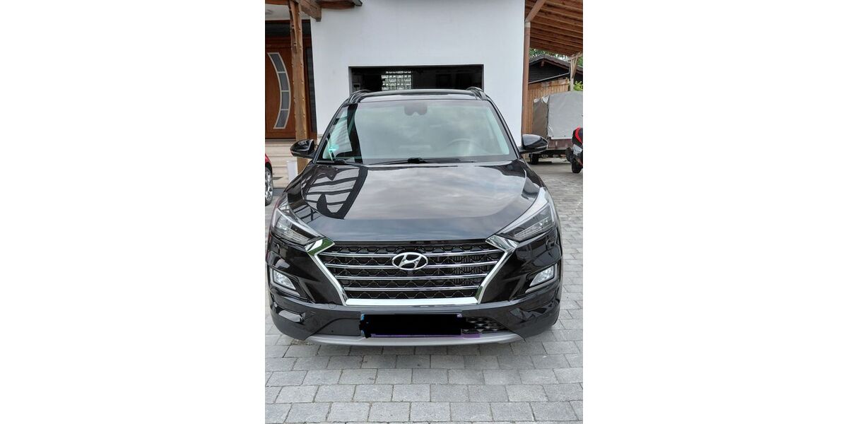 Hyundai TUCSON 100.000 km 18.500 &euro; Haidlfing 94522