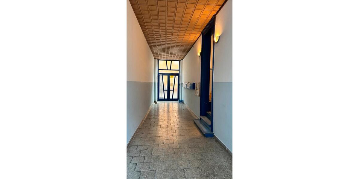 Dachgeschoßwohnung Karlsruhe Mühlburg - 3.5 Zimmer, 81 m&sup2;, 1.280&euro; | Angebot:25957111