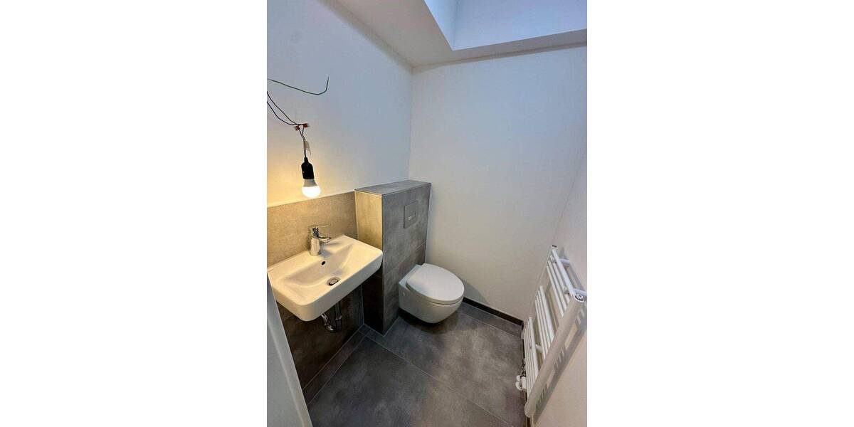 Etagenwohnung Düsseldorf Bilk - 4 Zimmer, 145 m&sup2;, 2.400&euro; | Angebot:26861741