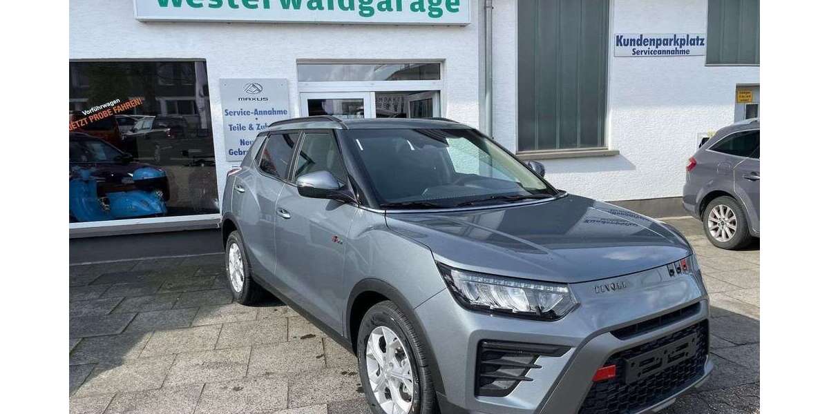 SsangYong Tivoli 3.850 km 25.450 &euro; Straßenhaus 56587