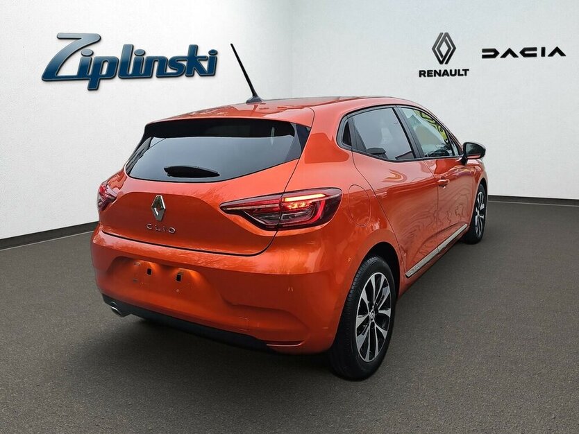 Renault Clio Zen + Durchsicht + TÜV+ NEU 11555.- Netto + 21.949 km 13.750 € Schwalbach/Taunus 65824
