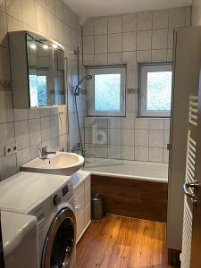HELL MIT BALKON IN BEVORZUGTER LAGE IN DEGERLOCH - Etagenwohnung Stuttgart Degerloch Degerloch | Angebot:26692553