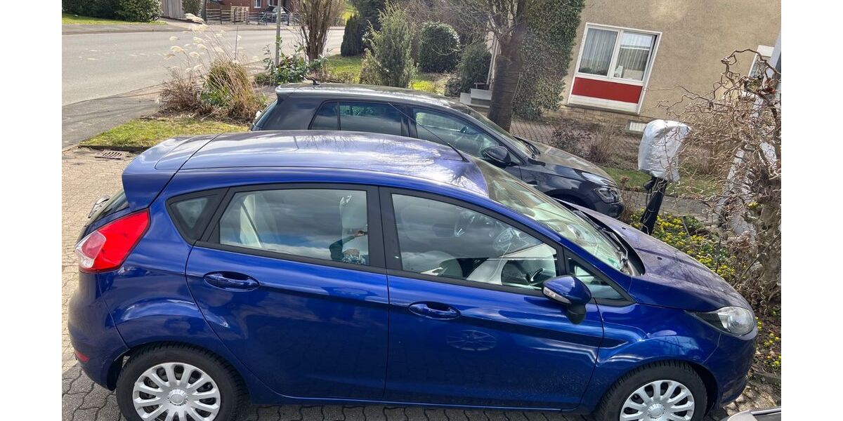 Ford Fiesta 194.500 km 2.450 &euro; Horn Bad Meinberg 32805