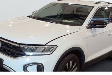 VW T-Roc 21.751 km 22.390 &euro; Plattling 94447