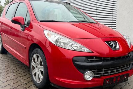 Peugeot 207 84.000 km 4.490 &euro; Elchingen 89275