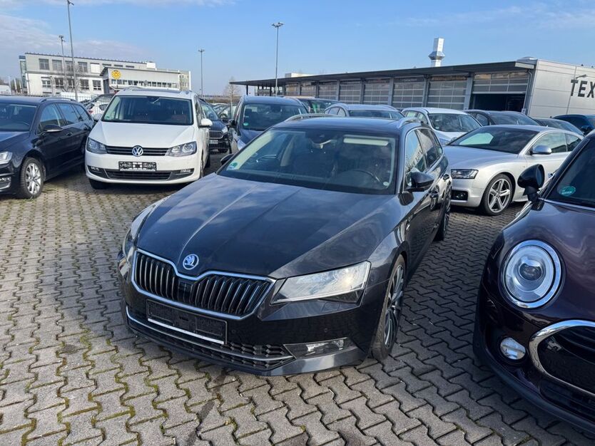 Skoda Superb 103.900 km 20.990 € Butzbach 35510