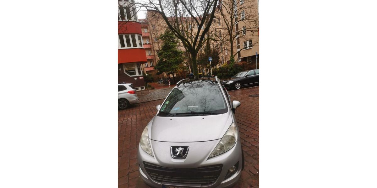 Peugeot 207 127.000 km 3.500 &euro; Berlin 10709