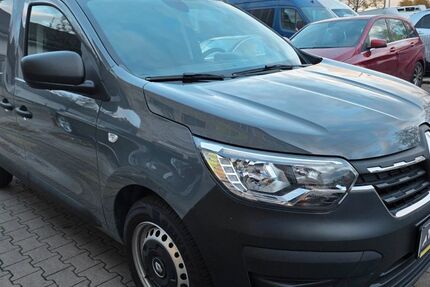 Renault Express 36.962 km 14.950 € Berlin 12059