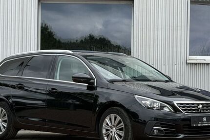 Peugeot 308 112.000 km 9.990 &euro; Flensburg 24941