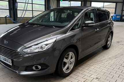 Ford S-Max 66.600 km 17.000 &euro; Gelsenkirchen 45896