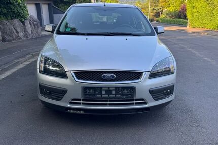 Ford Focus 98.000 km 4.300 &euro; Bonn 53177