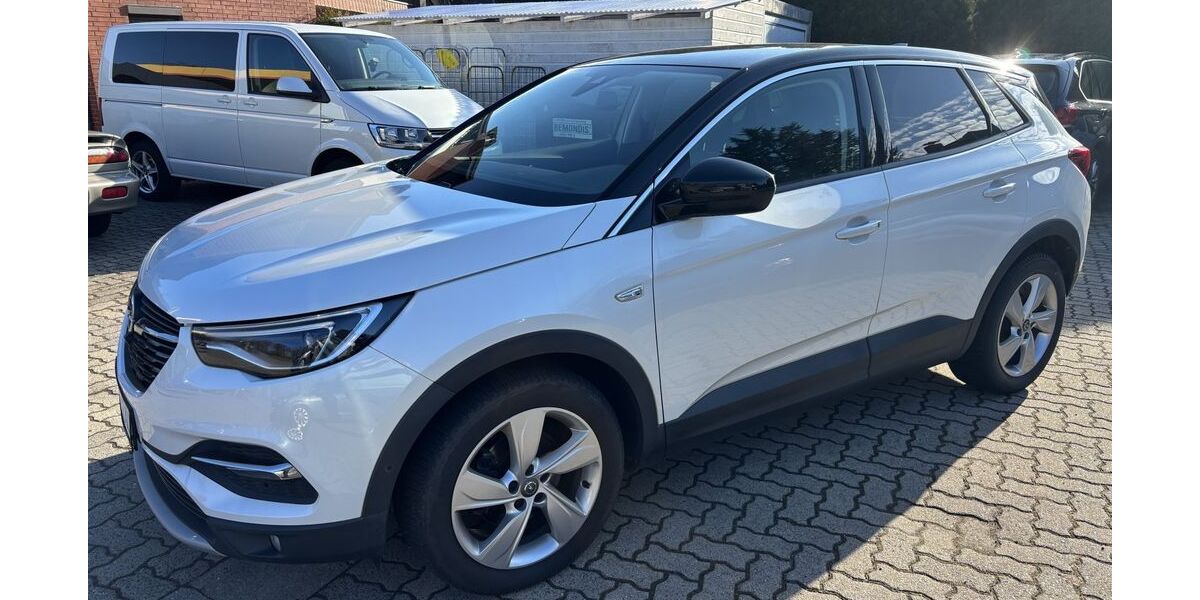 Opel Grandland (X) 88.485 km 15.390 &euro; Brunsbüttel 25541