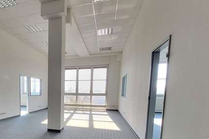 Gewerbeobjekt Barbing - 2.236&euro; | Angebot:26496198