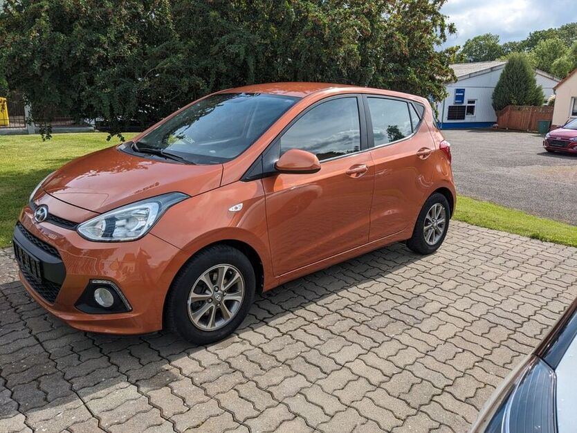 i10