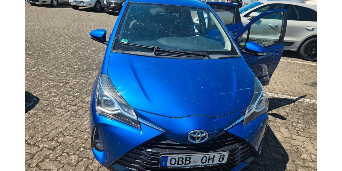 Toyota Yaris 220.000 km 8.800 &euro; Leidersbach 63849
