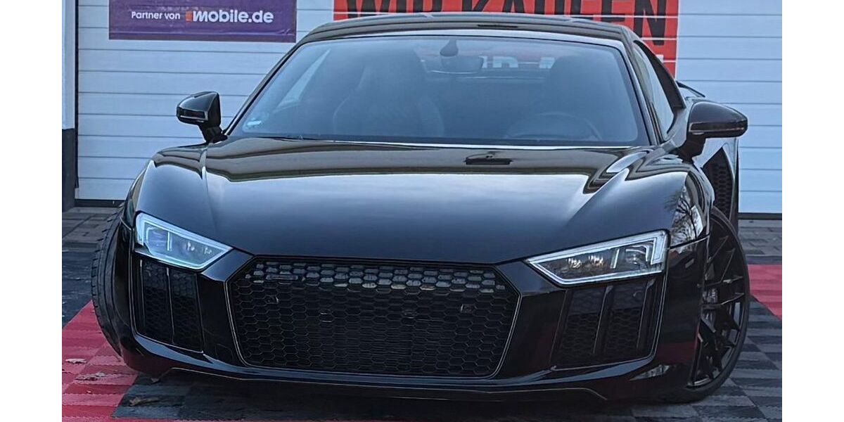 Audi R8 44.315 km 117.999 &euro; VÖHRINGEN (LANDKREIS ROTTWEIL BEI STUTTGART) 72189