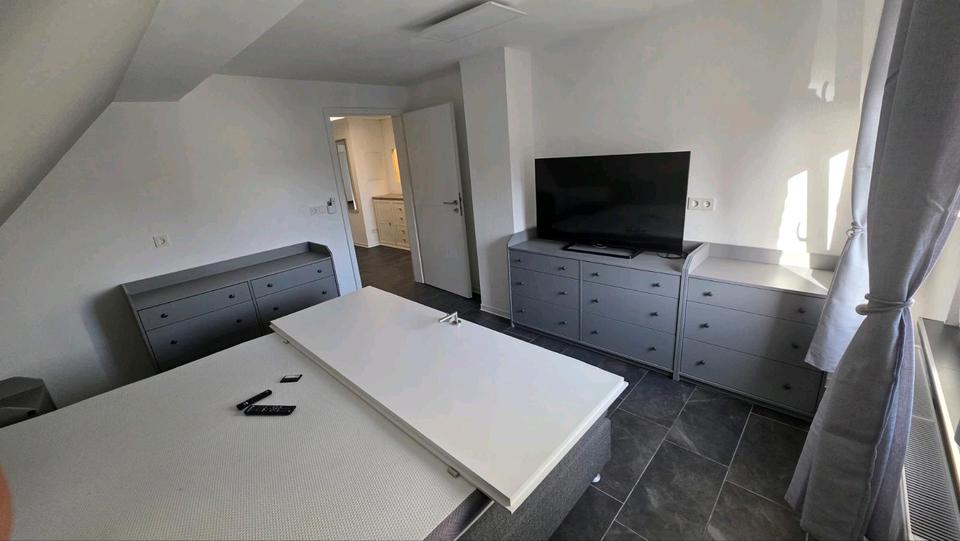 Dachgeschoßwohnung Burbach - 2 Zimmer, 76 m&sup2;, 900&euro; | Angebot:26305511