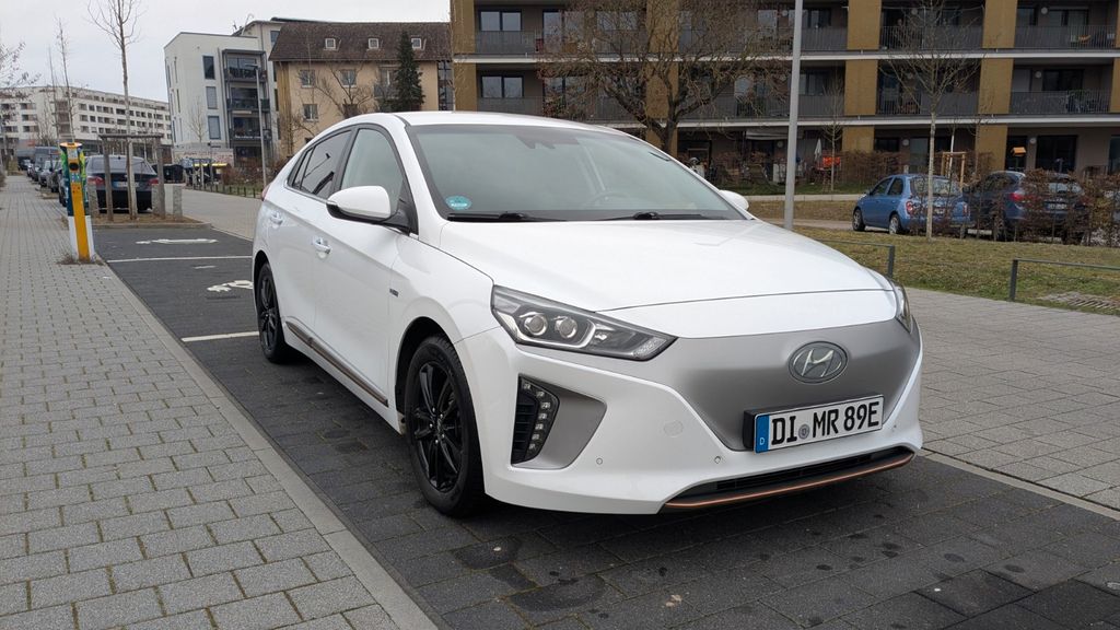 Hyundai IONIQ 80.000 km 13.500 &euro; Darmstadt 64287