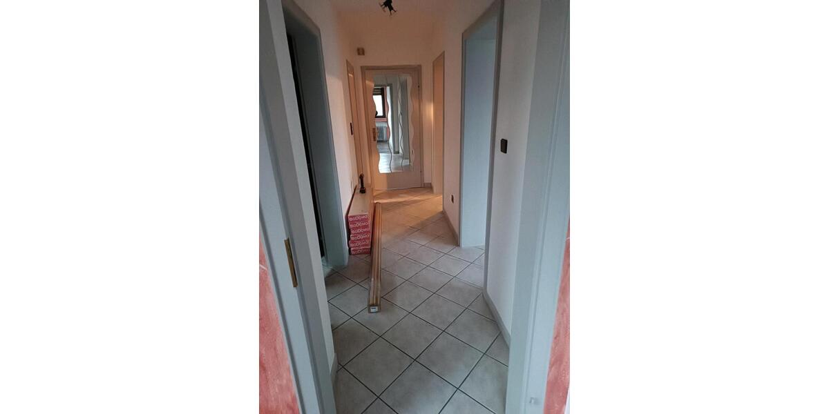 Dachgeschoßwohnung Langenfeld (Rheinland) - 3 Zimmer, 55 m&sup2;, 720&euro; | Angebot:25349158