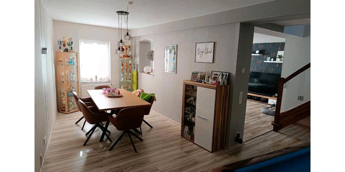 Einfamilienhaus Einbeck - 5 Zimmer, 310 m&sup2;, 285.000&euro; | Angebot:26555455