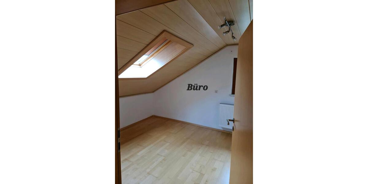 3 Zimmer Wohnung Zentral mit Balkon 3 zimmer