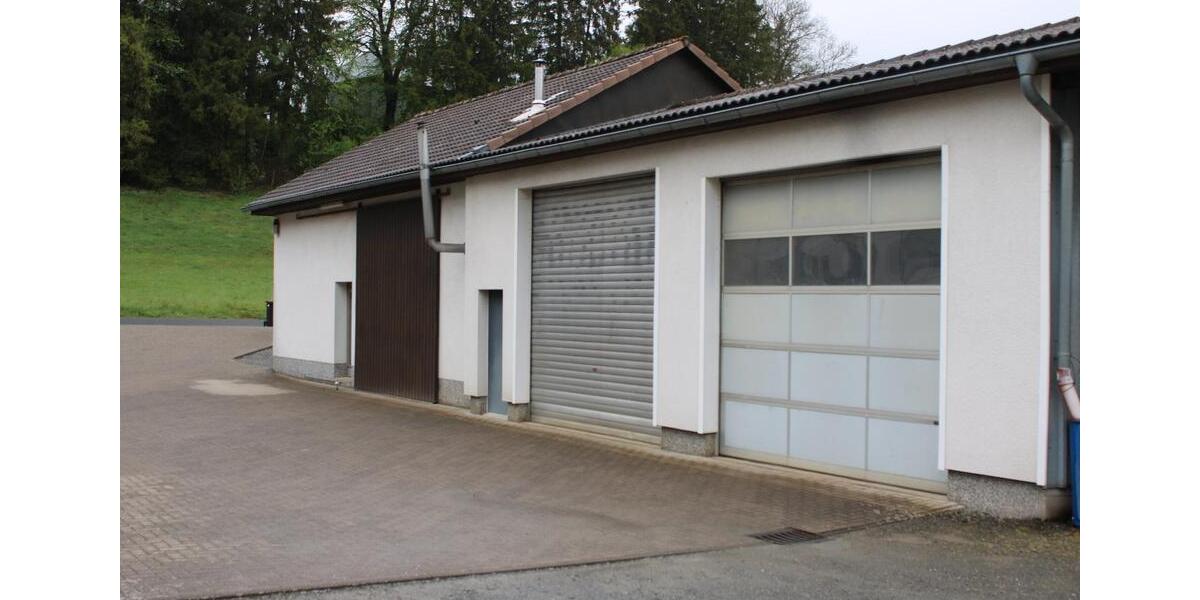 Einfamilienhaus Erndtebrück - 12 Zimmer, 195 m&sup2;, 460.000&euro; | Angebot:26632334