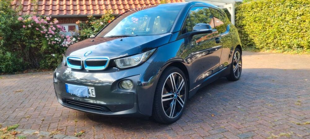 i3