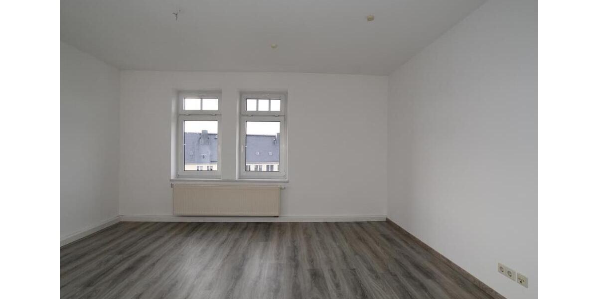 Etagenwohnung Zschopau - 2 Zimmer, 62 m&sup2;, 300&euro; | Angebot:26109536