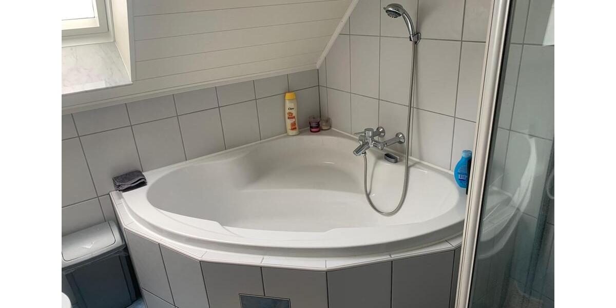 Etagenwohnung Riedstadt - 3 Zimmer, 85 m&sup2;, 1.100&euro; | Angebot:26547074