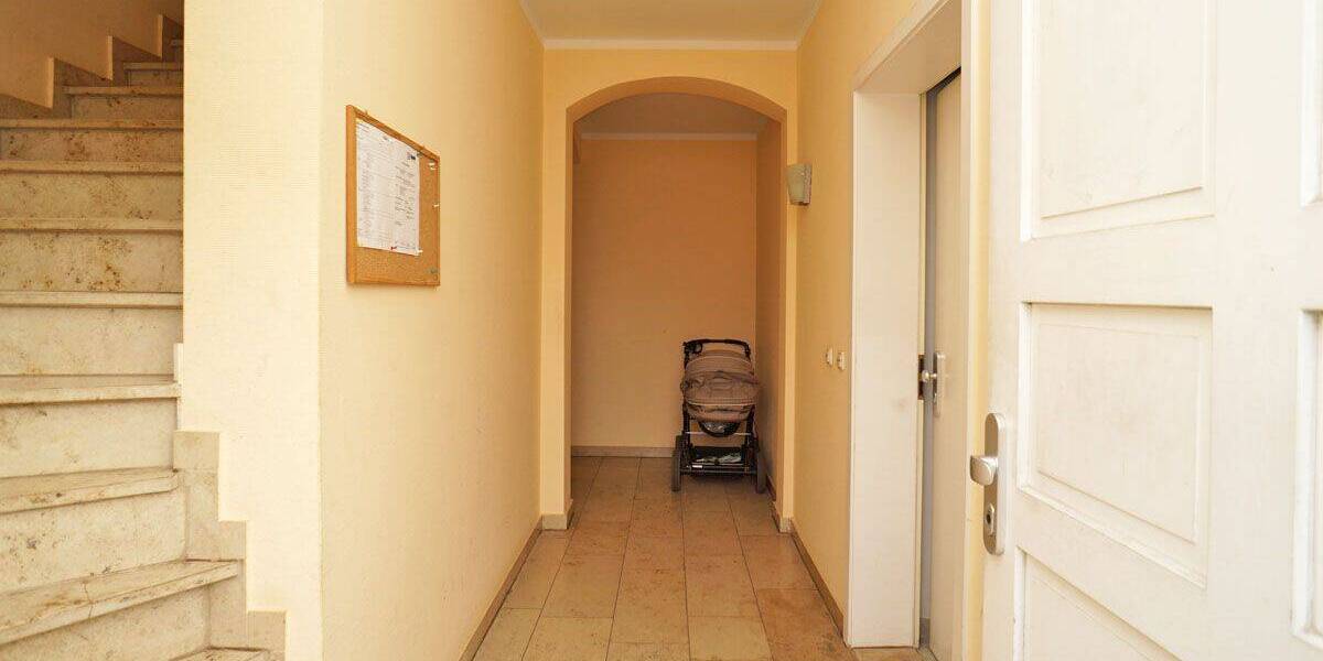 Etagenwohnung Radebeul Niederlößnitz - 2 Zimmer, 68 m&sup2;, 760&euro; | Angebot:26684464