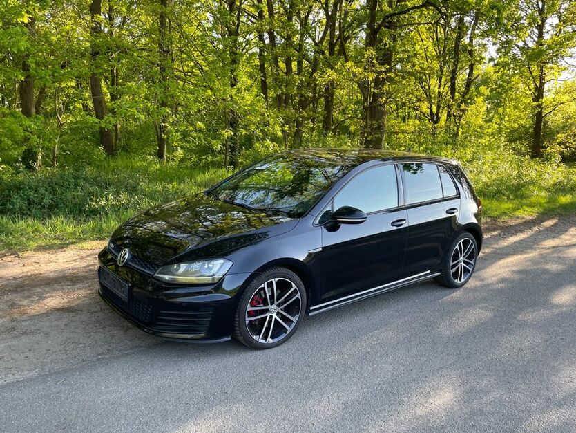 VW Golf 187.000 km 11.100 € Stade 21680