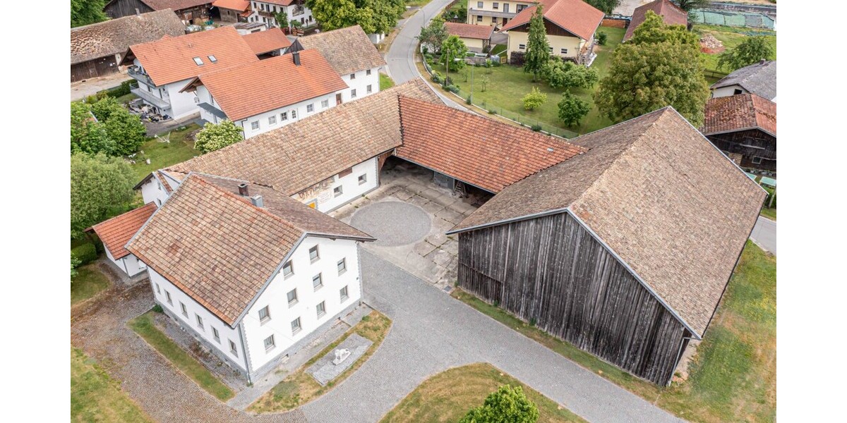 Charmantes Bauernhaus mit vielfältigen Nutzungsmöglichkeiten - Bauernhaus, Landhaus Furth im Wald / Degelberg Degelberg | Angebot:26990285