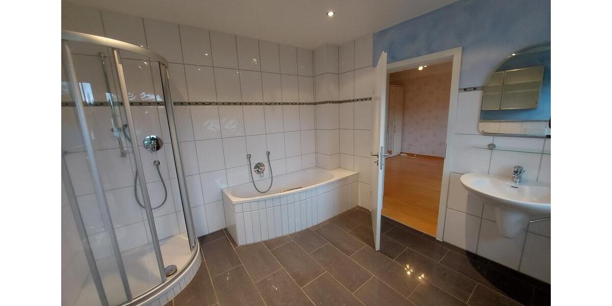 Etagenwohnung Thalfang - 4 Zimmer, 152 m&sup2;, 1.100&euro; | Angebot:26517589