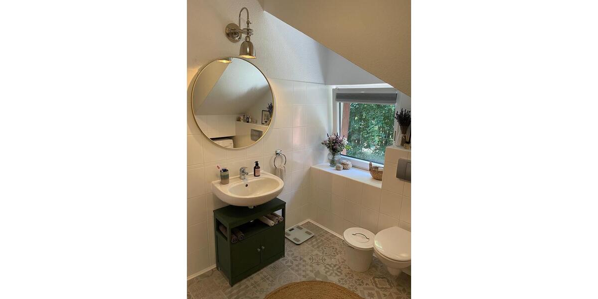 Dachgeschoßwohnung Rosengarten - 1 Zimmer, 65 m&sup2;, 925&euro; | Angebot:25638995