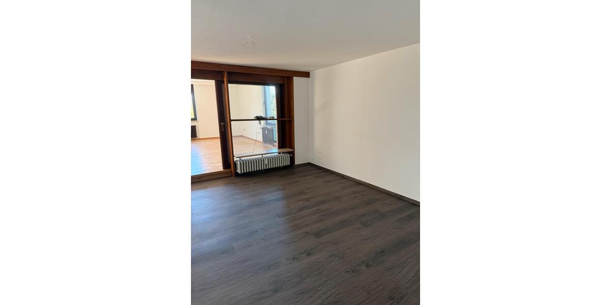 Renovierte Wohnung 4 zimmer