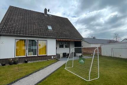 Haus Sarstedt - 5 Zimmer, 147 m&sup2;, 375.000&euro; | Angebot:26035264