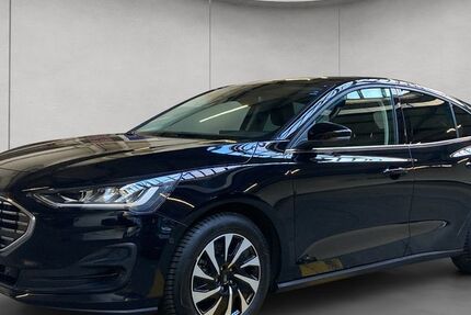 Ford Focus 1.500 km 24.490 &euro; Düsseldorf 40233