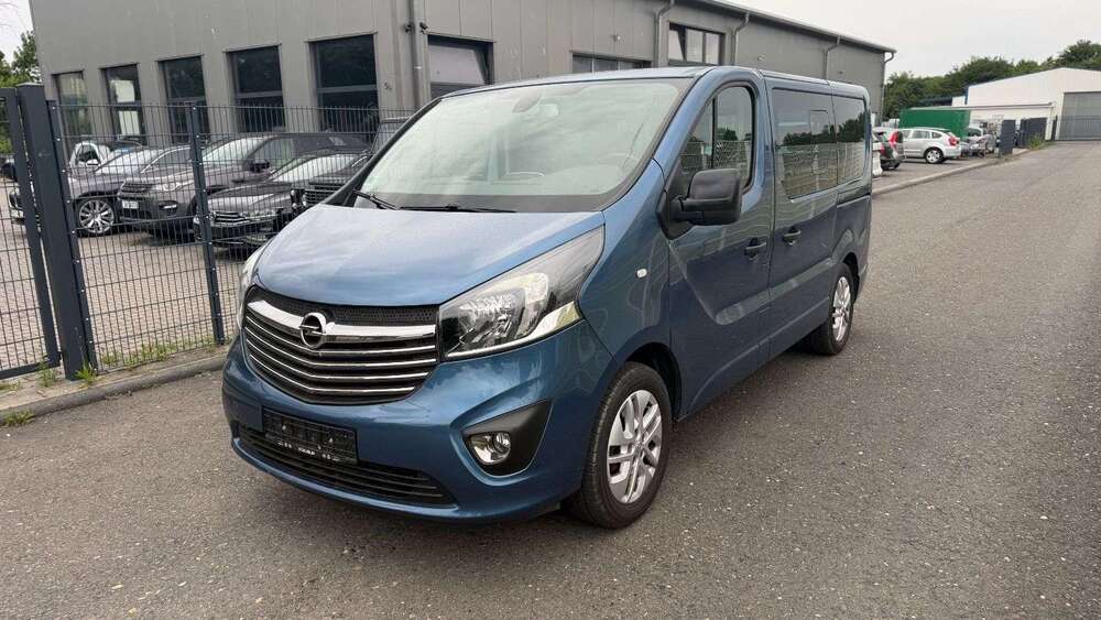 Opel Vivaro 103.000 km 18.500 &euro; Troisdorf 53842