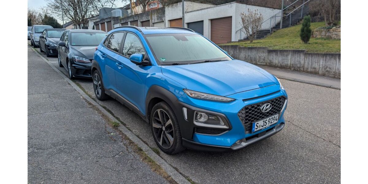 Hyundai KONA 56.000 km 16.490 &euro; Stuttgart 70378