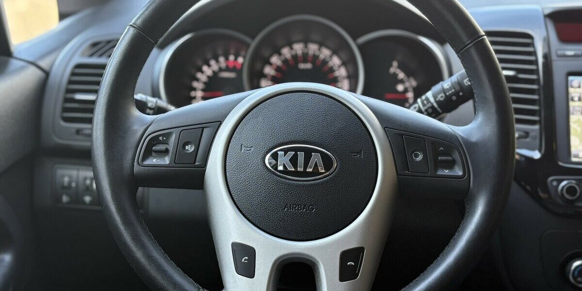 Kia Venga 1.6 CVVT Dream Team KAMERA/NAVI/KEYLESS 38.810 km 14.900 &euro; Villingen-Schwenningen 78054