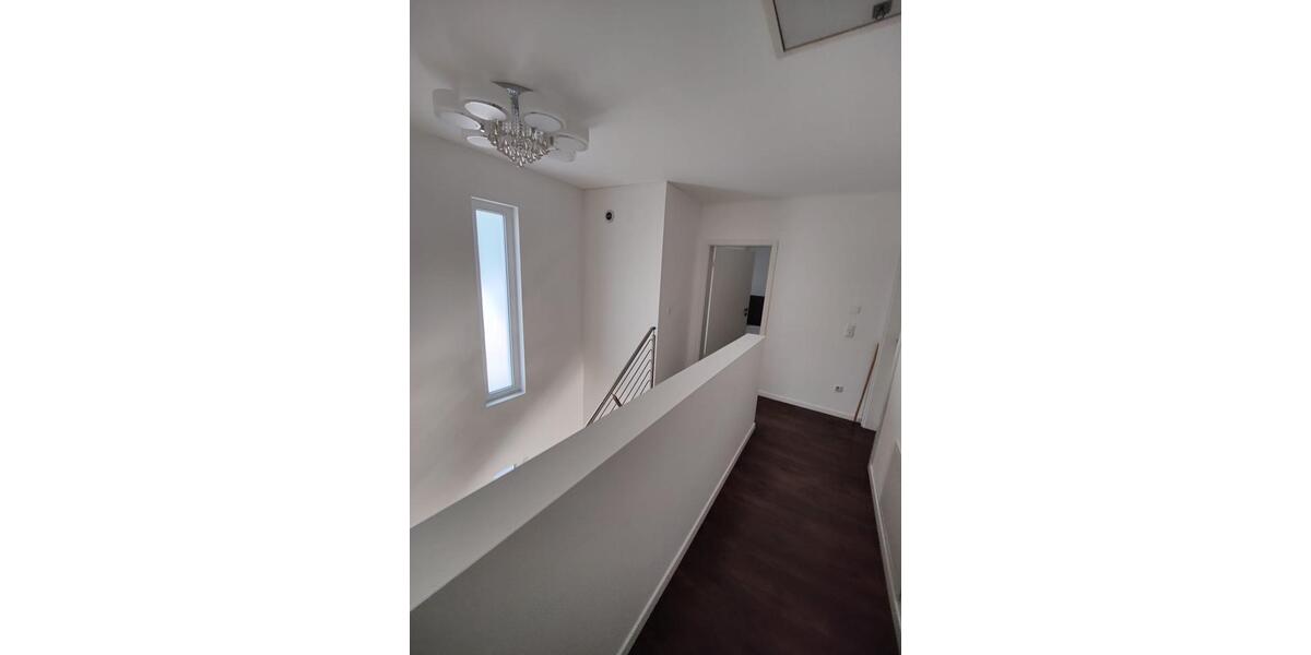 Einfamilienhaus Löhne - 5 Zimmer, 127 m&sup2;, 1.500&euro; | Angebot:25945908