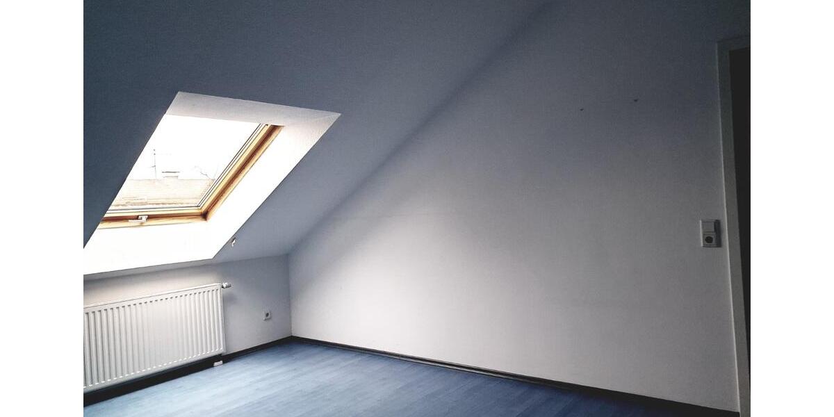 Dachgeschoßwohnung Langenfeld (Rheinland) - 3 Zimmer, 85 m&sup2;, 314.000&euro; | Angebot:24585617