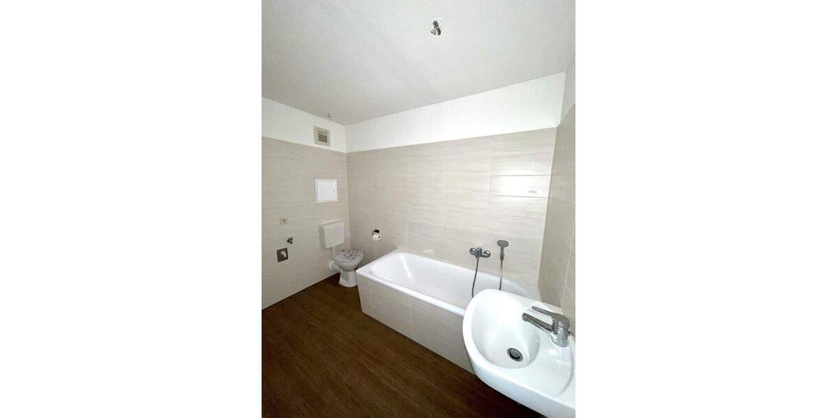 Gewerbeobjekt Dresden Gohlis - 3 Zimmer, 249.000&euro; | Angebot:25278669