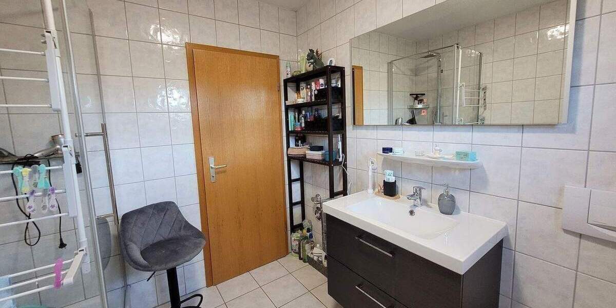 ***RESERVIERT*** Gepflegte, vermietete ETW mit Terrasse in Heringen 2 zimmer